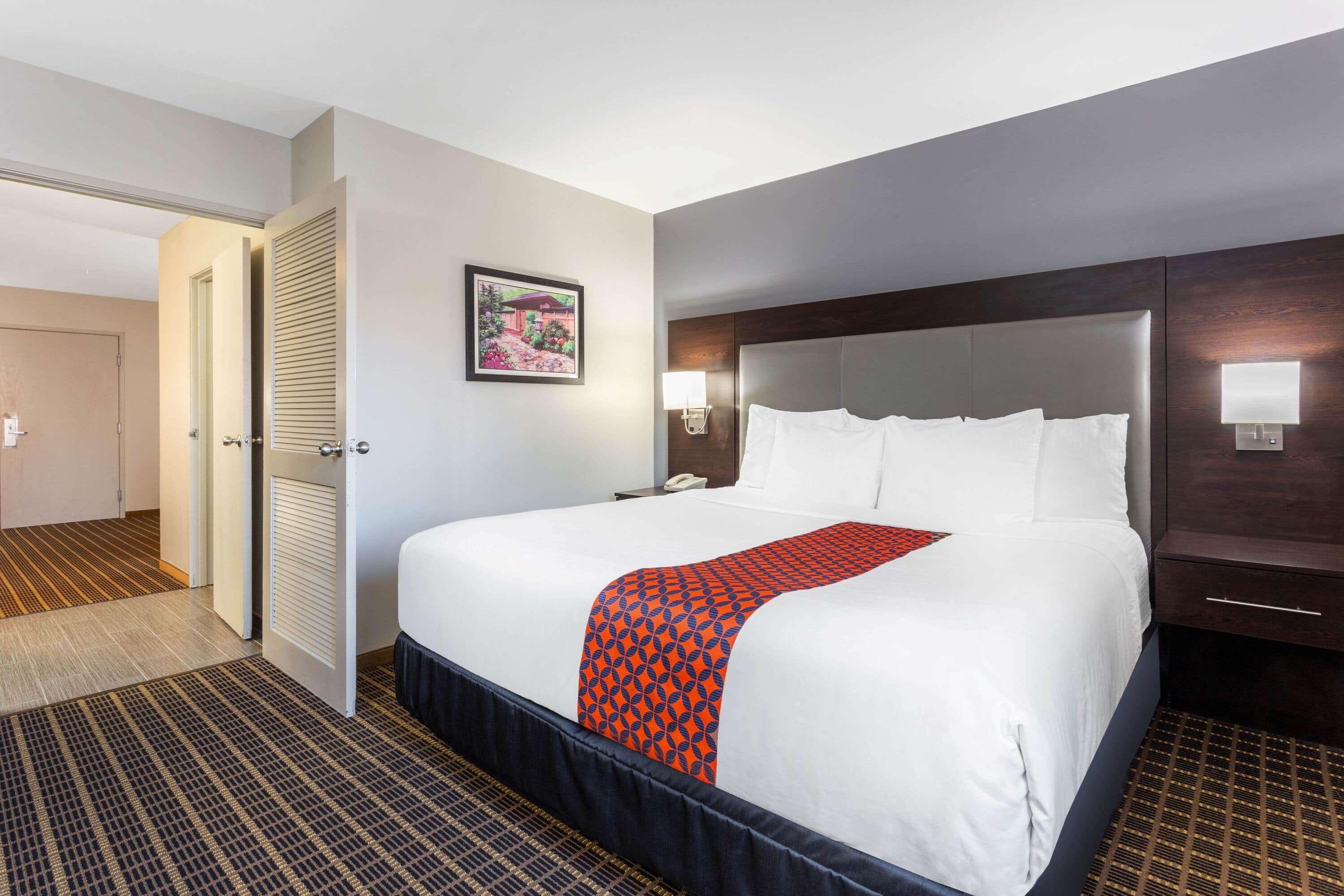 La Quinta By Wyndham Rockford Hotel Bagian luar foto