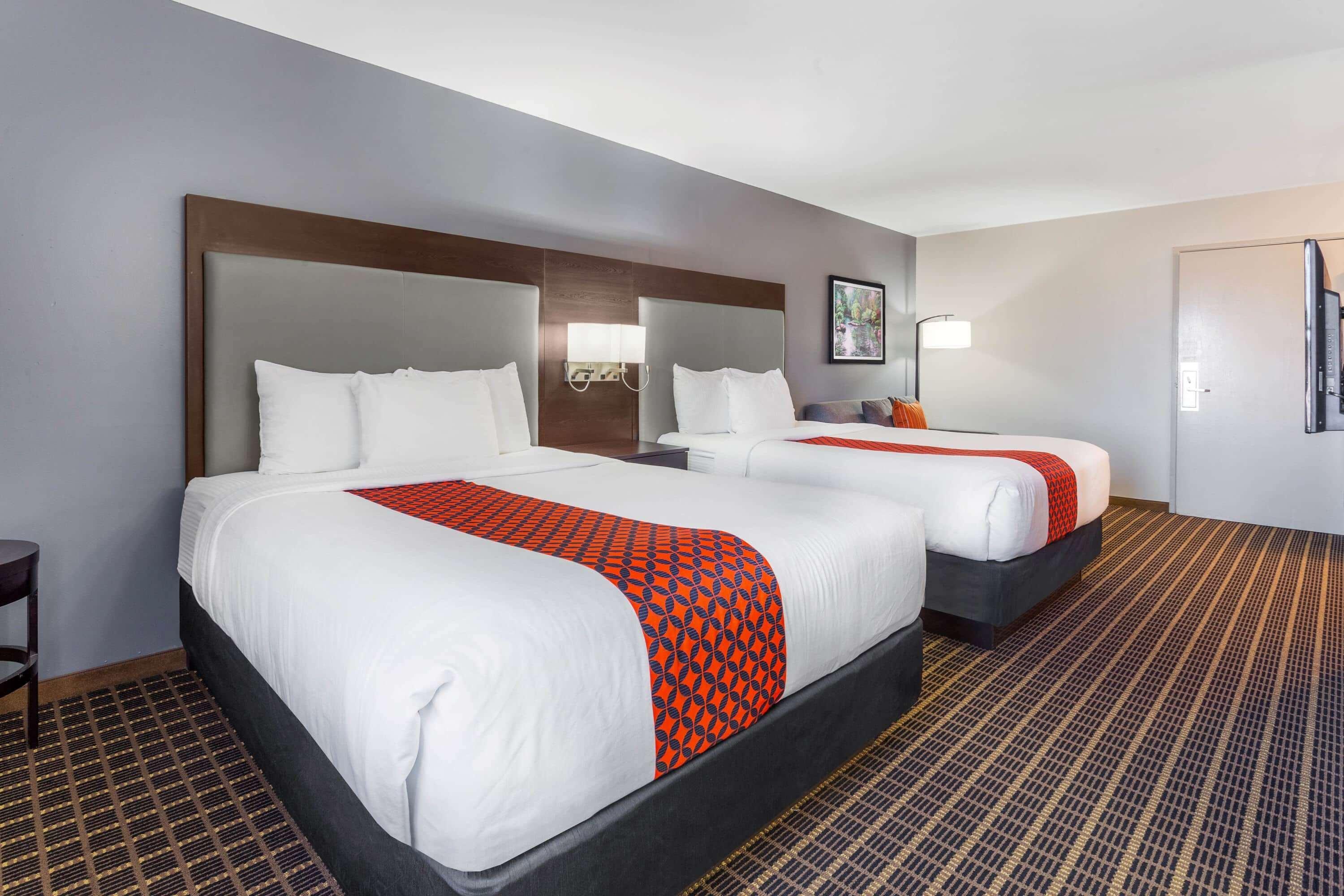 La Quinta By Wyndham Rockford Hotel Bagian luar foto