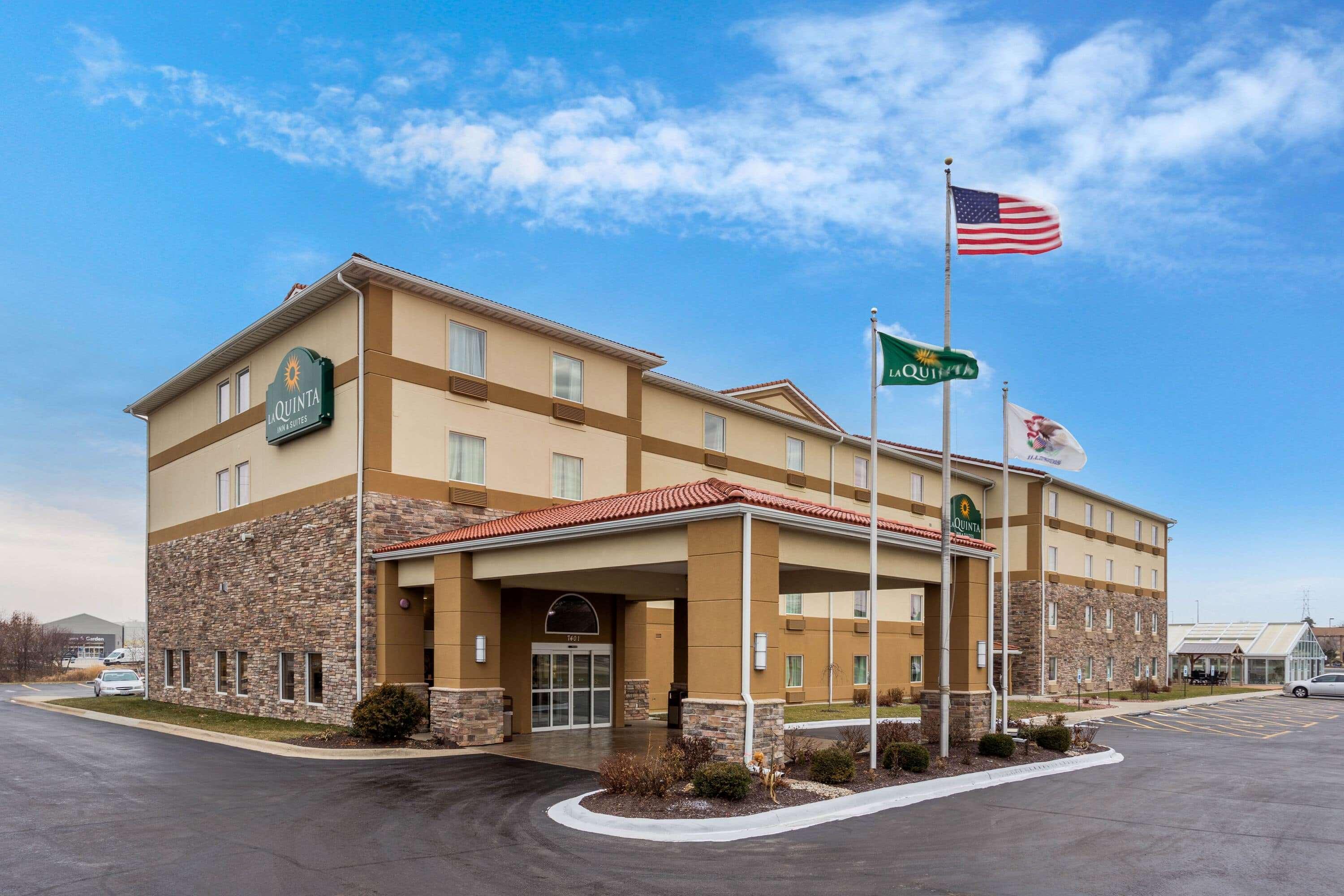 La Quinta By Wyndham Rockford Hotel Bagian luar foto