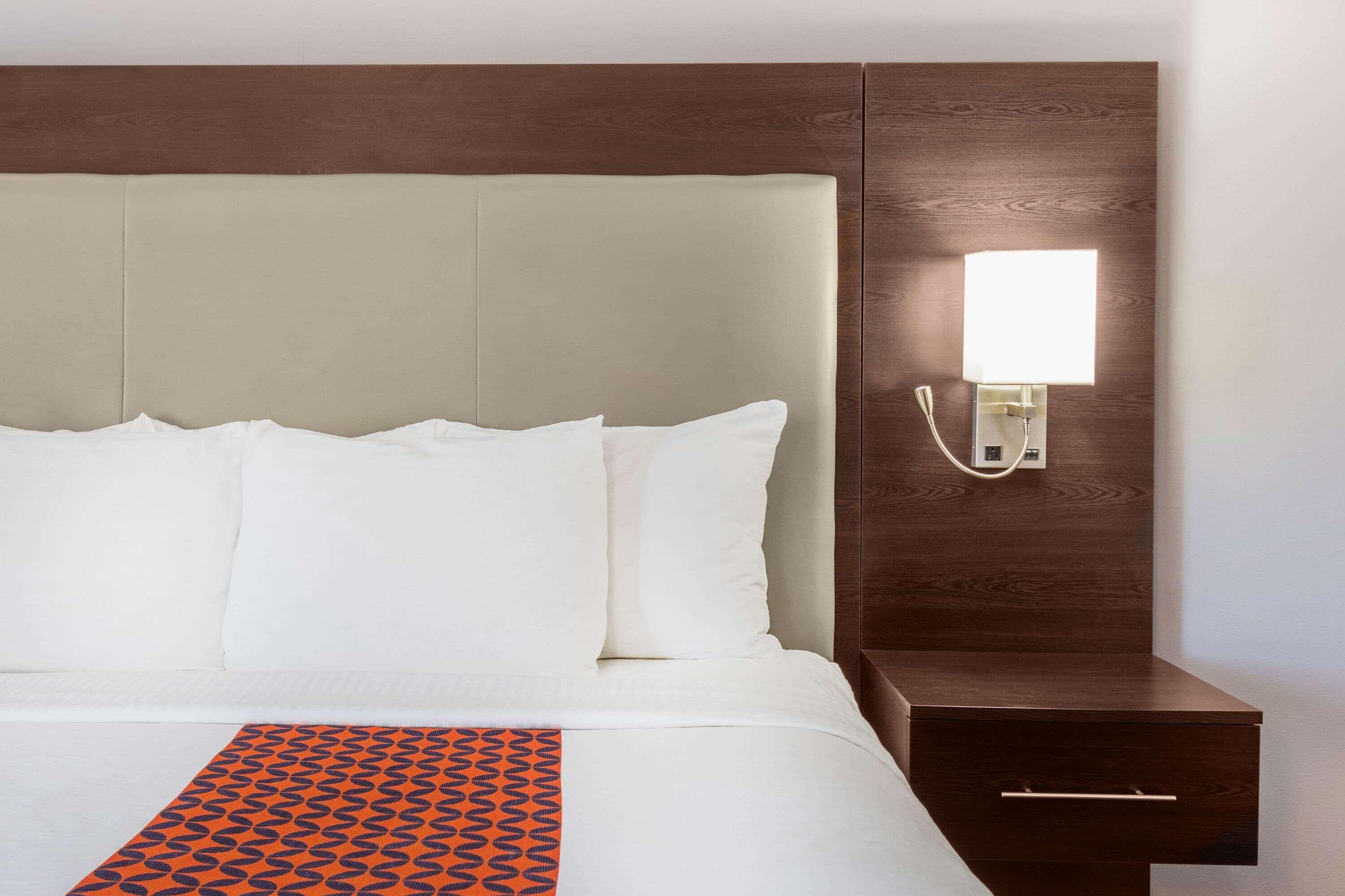 La Quinta By Wyndham Rockford Hotel Bagian luar foto