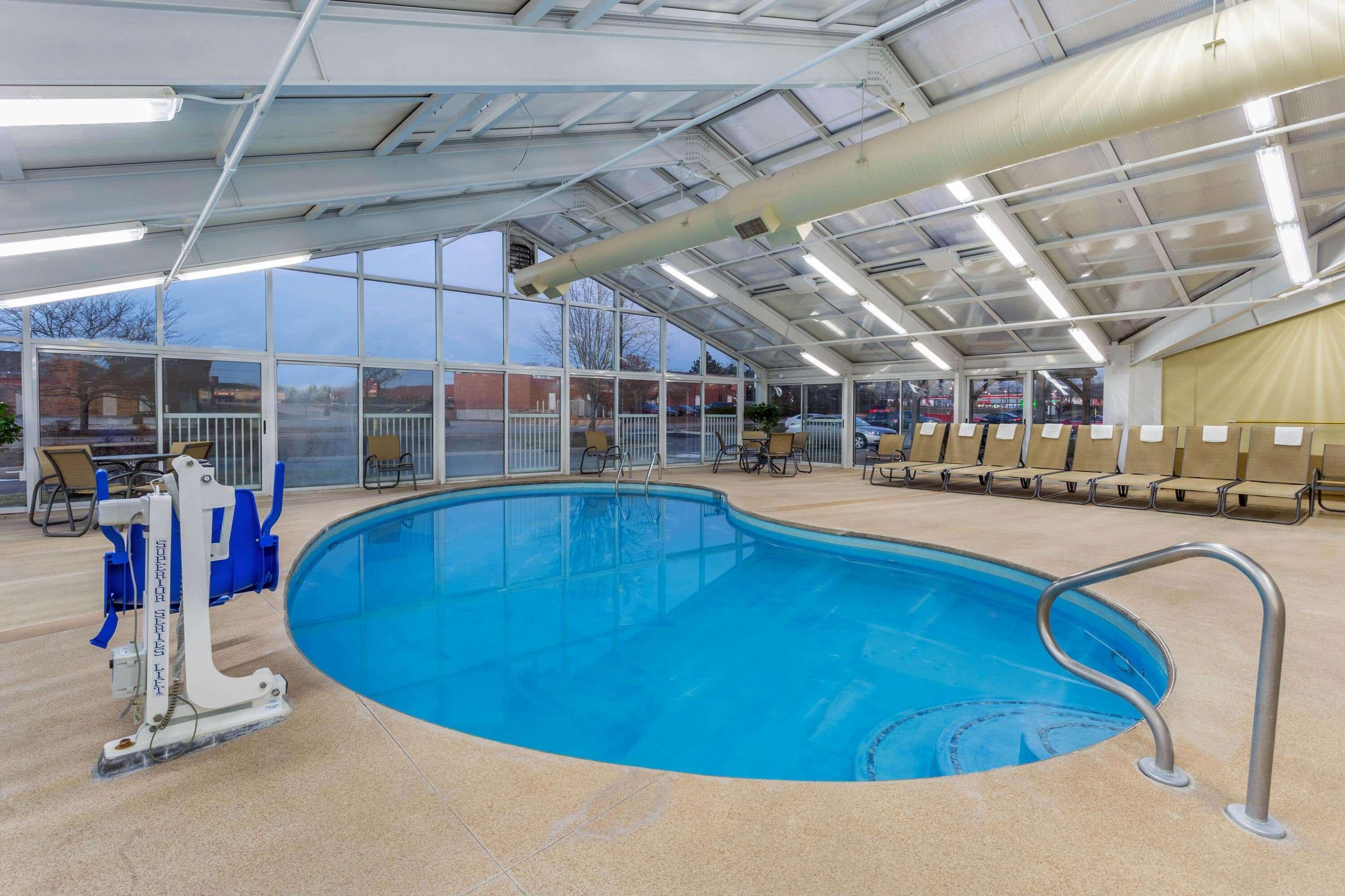La Quinta By Wyndham Rockford Hotel Bagian luar foto