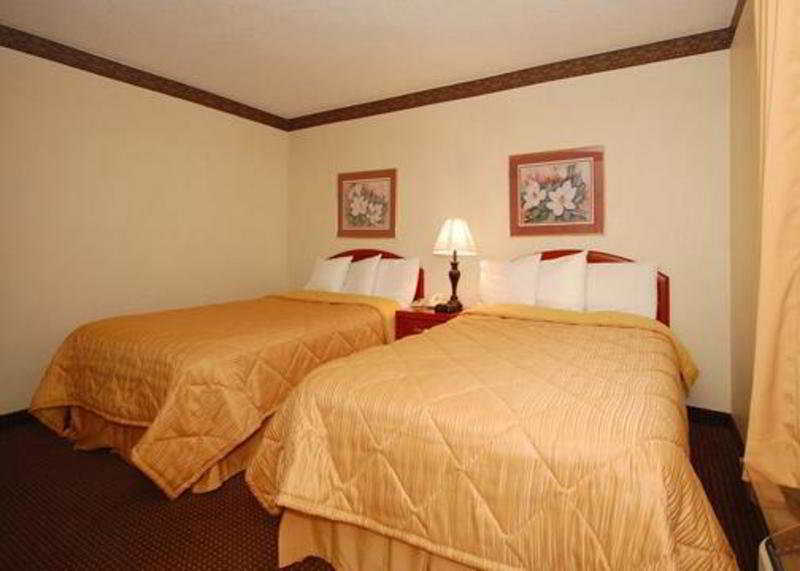 La Quinta By Wyndham Rockford Hotel Bagian luar foto